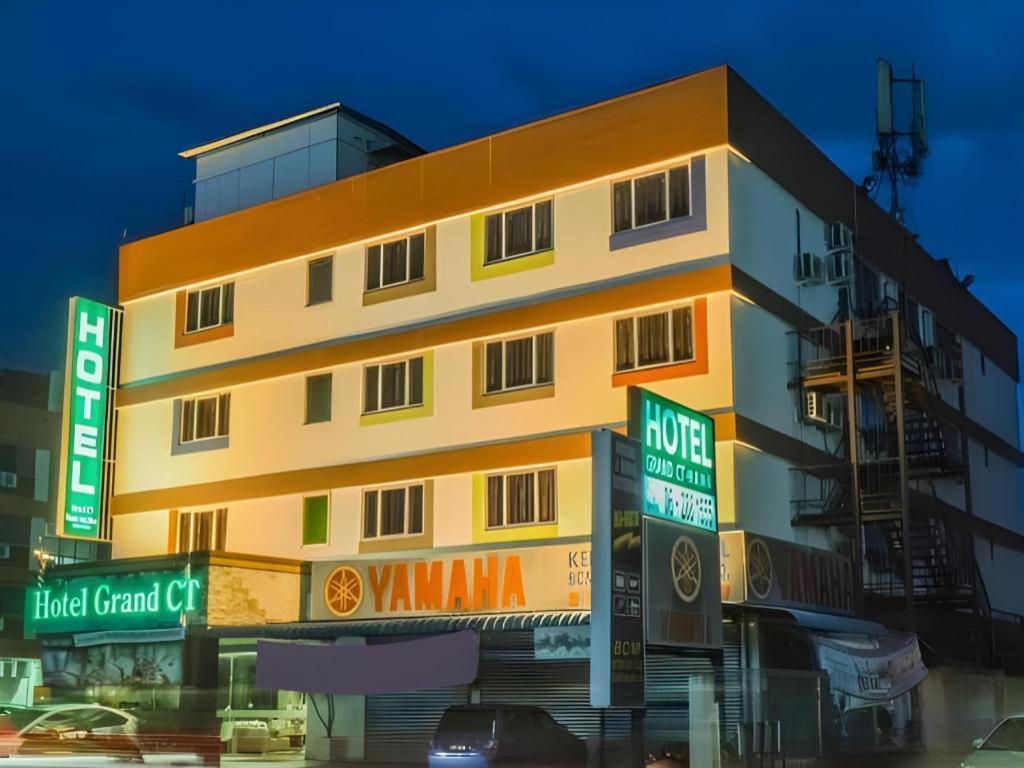 Grand Ct Hotel Malacca Exterior foto