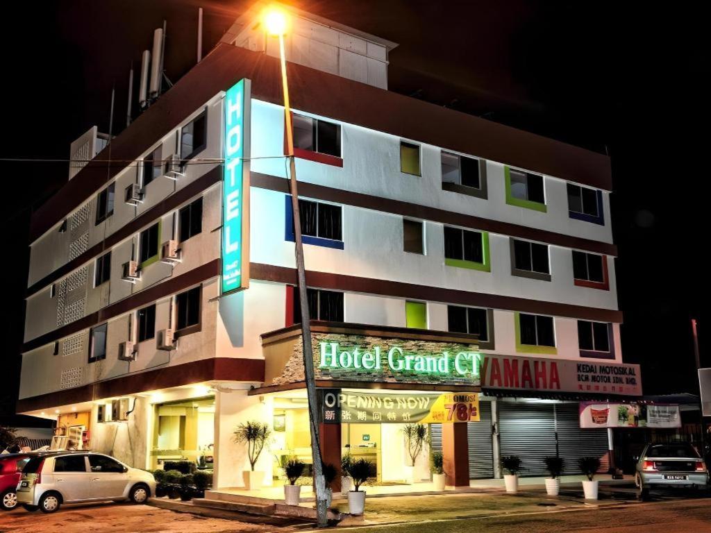 Grand Ct Hotel Malacca Exterior foto